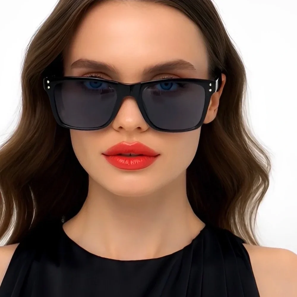 Women Black Sunglasses Gold Accent Modern Fashion Sun‎ Glasses Outdoor Driving
